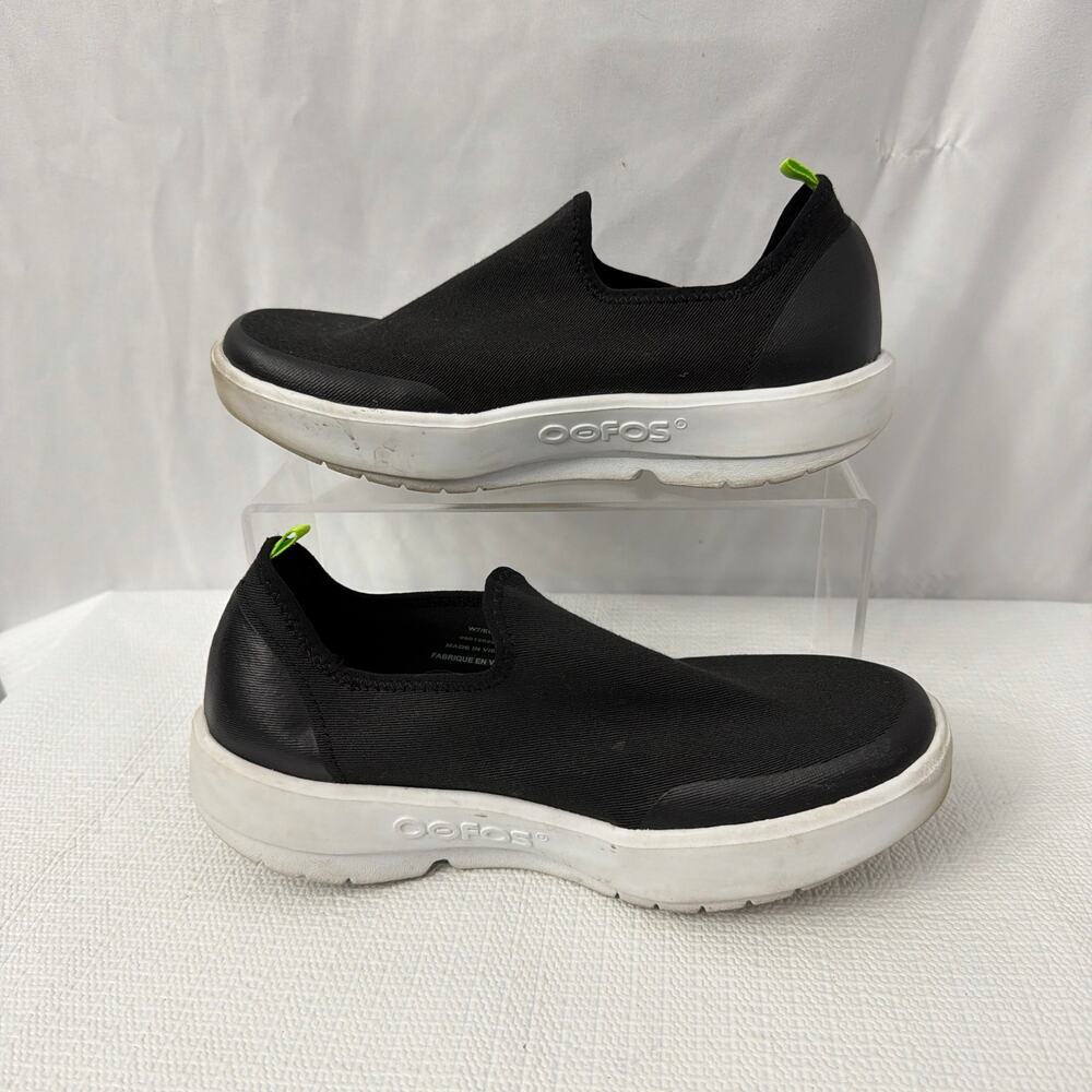 OOFOS OOmg eeZee Low Shoes Womens Size 7 Black Recovery Sneaker Slip On - Picture 9 of 10